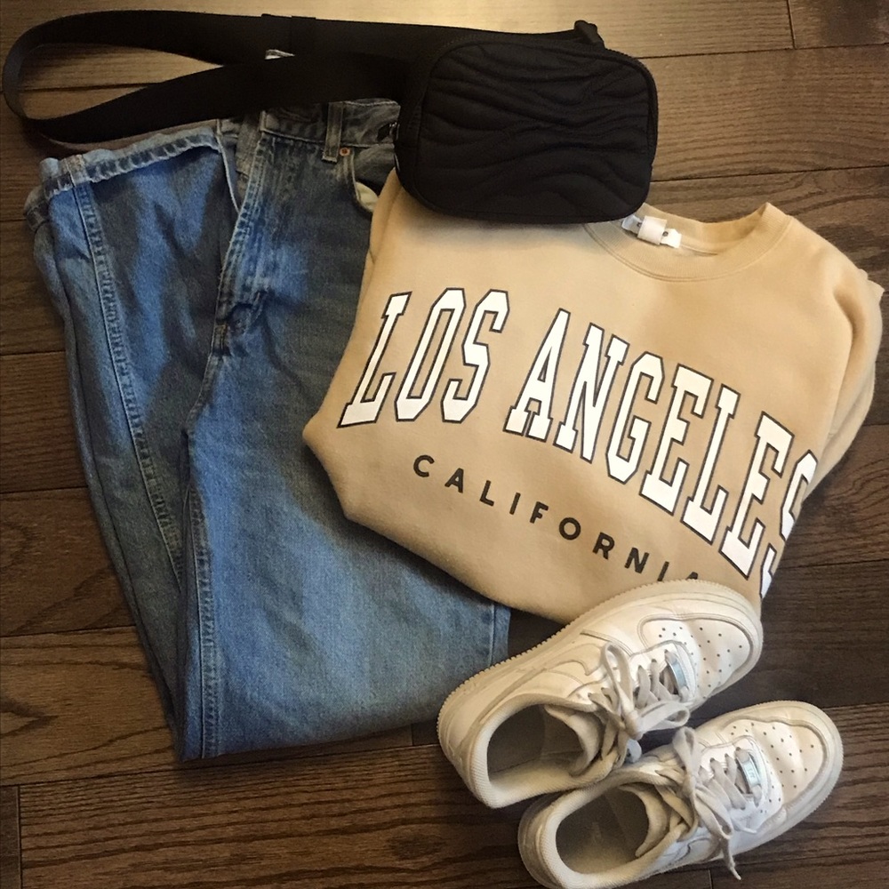 BDG Jeans Mom High Rise